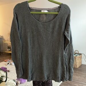 Allen Allen. USA Gray Knit Sweater